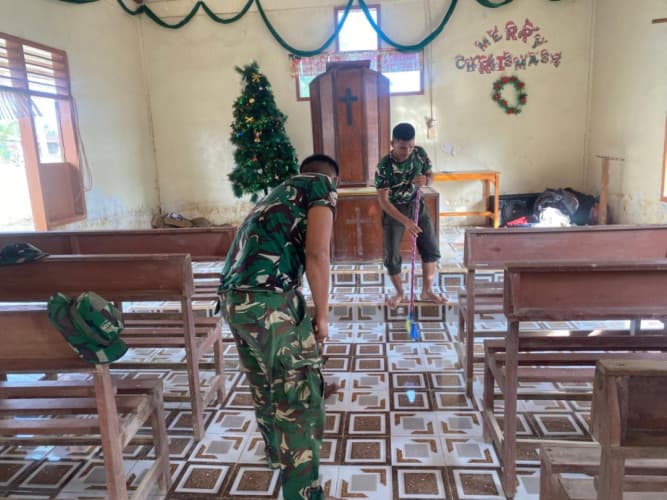 TNI dan Masyarakat Gotong Royong Pulihkan Tempat Ibadah Serta Sekolah Pascabencana di Sumatera