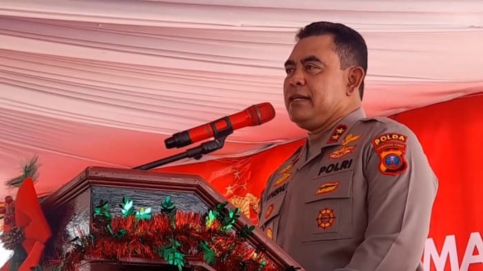 Kapolda Sumut Hadiri Perayaan Natal Bersama Pengungsi Bencana di Tapanuli