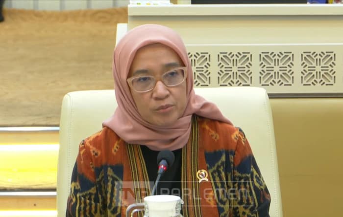 Rini Paparkan 6 Fokus Kementerian PAN-RB 2026 di Raker Komisi II DPR