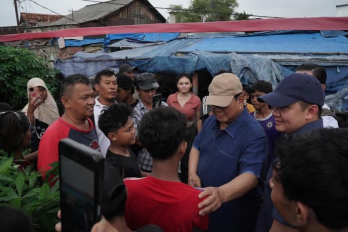 Pengamen Bantaran Rel Senen Berharap Hunian Layak Usai Dikunjungi Prabowo